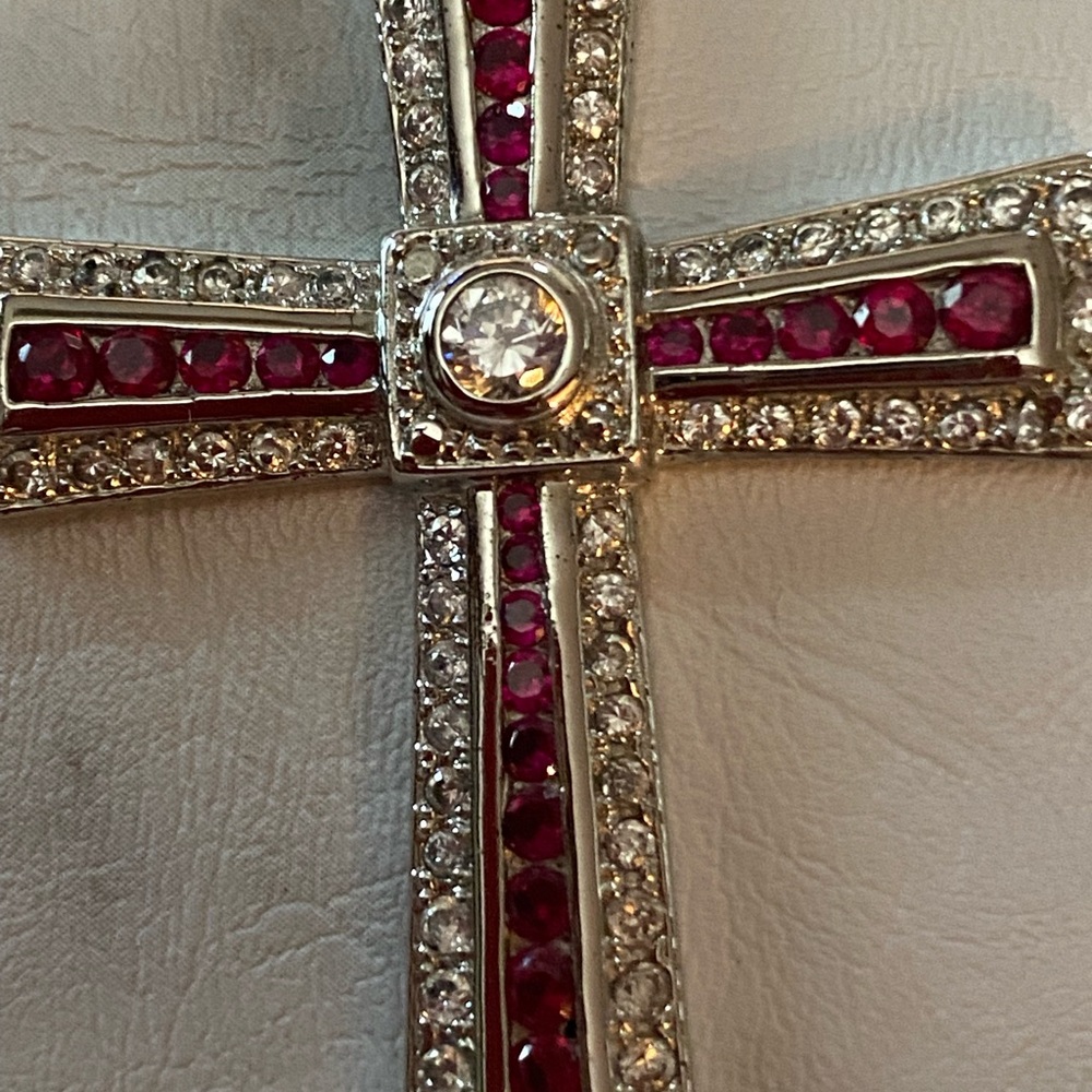 Ruby cross - Picture 4 of 5